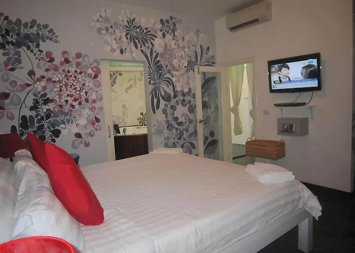 White Rabbit (adults Only) Hostel Siem Reap