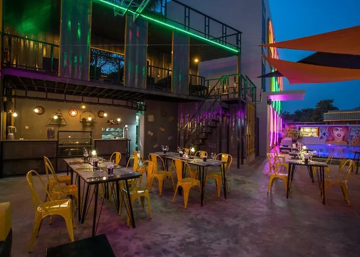 White Rabbit (adults Only) Hostel *