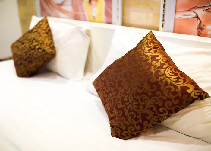Hostel White Rabbit (adults Only)