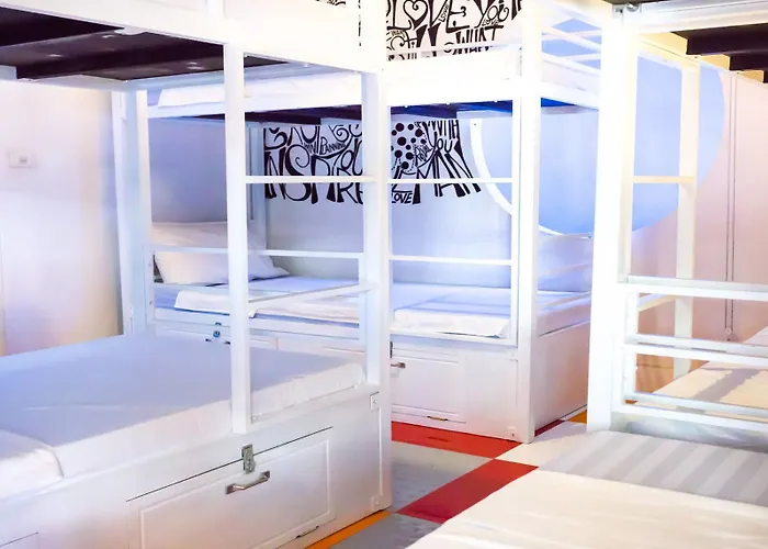 White Rabbit (adults Only) Hostel *